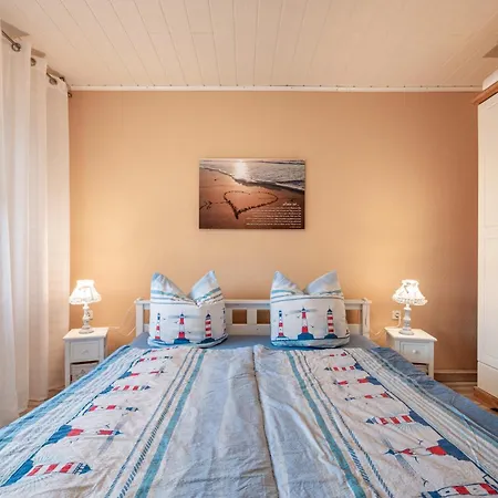 Holiday home Haus Strandliebe